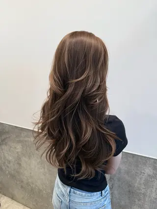 ロング LATTE  渋谷所属・♡レイヤーカット れお♡のヘアスタイル
