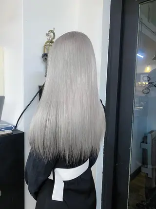 ロング カラー ハイトーンカラー ⭐️NAZUNAのヘアスタイル