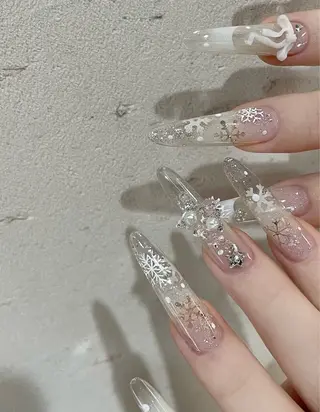 ネイル D-BEAUTY Nailsalonのネイルデザイン