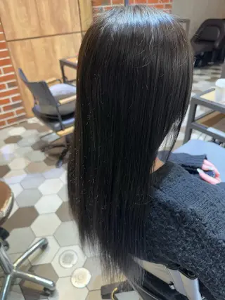 ロング カラー 近藤 愛理のヘアスタイル