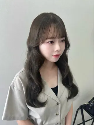ロング カラー SOYON Reiのヘアスタイル