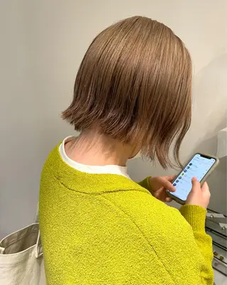 カラー BLANCA　HAIR西尾所属・新納 杏奈のヘアスタイル