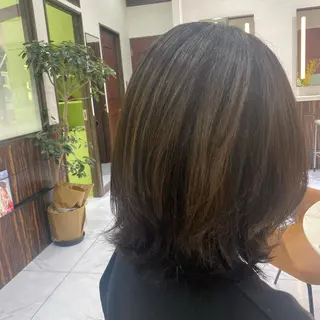 ミディアム 宮澤 美幸のヘアスタイル