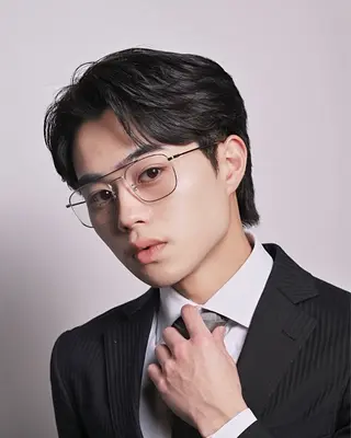 ショート メンズ ダウンパーマ韓国ヘア 片岡駿のヘアスタイル