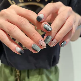 ネイル mano+所属・砂田 はるかのネイルデザイン