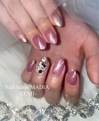 ネイル MADIA川崎所属・KUMI💛 MADIAのネイルデザイン