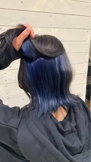 ミディアム カラー 💛ブリーチで叶える 💛垢抜けカラー🌈のヘアスタイル