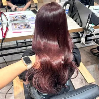 ロング カラー レイヤー/手書きネイ ルCOCORO 🎀のネイルデザイン