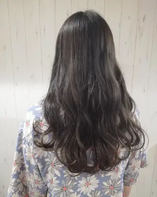カラー ロング 西川 敏夫のヘアスタイル