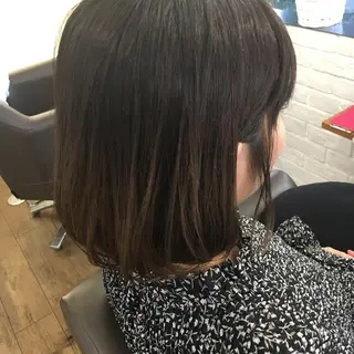 ショート カラー 上川 美幸のヘアスタイル