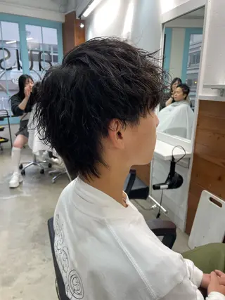 ミディアム パーマ メンズ RIN／韓国ヘア レイヤーカットのヘアスタイル