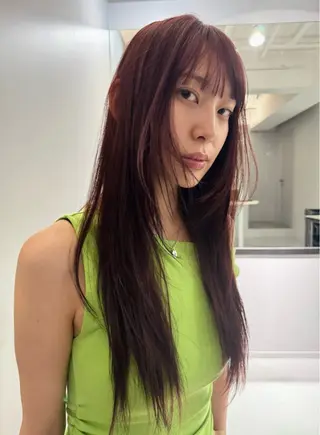 カラー ヤナギヤ カノのヘアスタイル