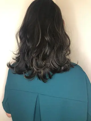 ミディアム カラー omocha hair salon所属・大嶋 伸吾のヘアスタイル