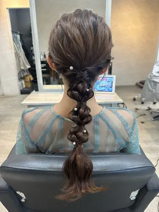 ロング ヘアアレンジ 女性に人気♪ はやしほのかのヘアスタイル