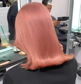 ミディアム ブリーチカラー🐆 うる艶美髪🎀のヘアスタイル