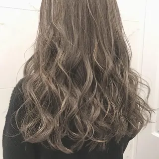 セミロング ハリウッドブロウ LAID BACKの眉毛・アイブロウイメージ