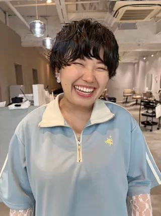 ショート パーマ ホリバ ユカのヘアスタイル