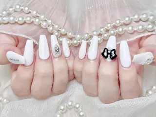 ネイル Hanya 🌈のネイルデザイン