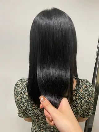 セミロング カラー mei / 艶カラー ミディアム レイヤーのヘアスタイル