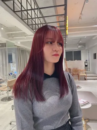 ミディアム カラー 髙橋一哉　ブリーチ/ ベージュカラーのヘアスタイル