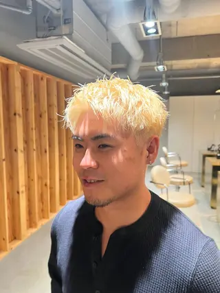 ショート 河本伶 質感レイヤーカットのヘアスタイル