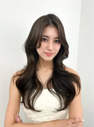 ロング カラー 加藤 優里のヘアスタイル