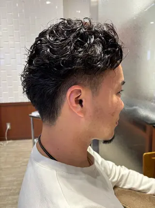メンズ モザミヘアメイク所属・山田 美幸のヘアスタイル