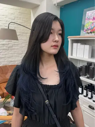 ロング ウルフ/レイヤー /パーマ ナユタのヘアスタイル