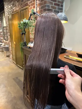 セミロング 透明感🌱ハイトーン ✨艶髪🫧川﨑　翼のヘアスタイル