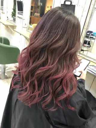 セミロング 韓国レイヤー外国人風 透明感カラー髪質改善のヘアスタイル