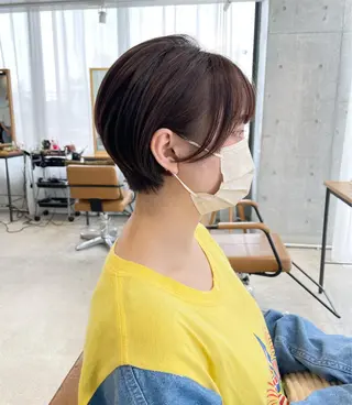 ショート CITY louwe 脇坂彩音のヘアスタイル