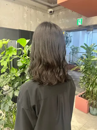 ミディアム 林 菜月のヘアスタイル