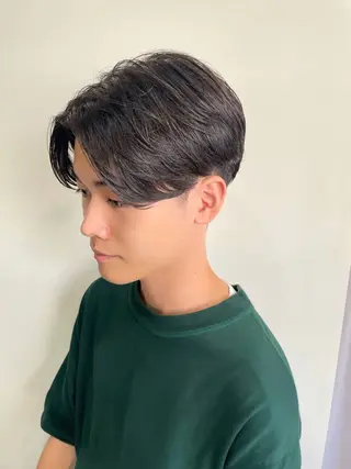 ミディアム パーマ メンズ メンズNO.1口コミ 高評価🟡三澤拓海✅のヘアスタイル