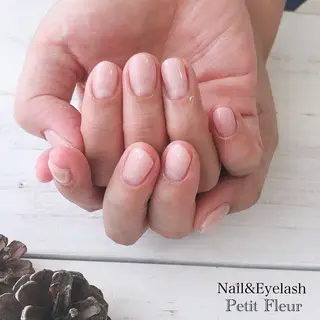 ネイル Petit Fleur所属・青柳 亜梨奈のマツエク・マツパデザイン