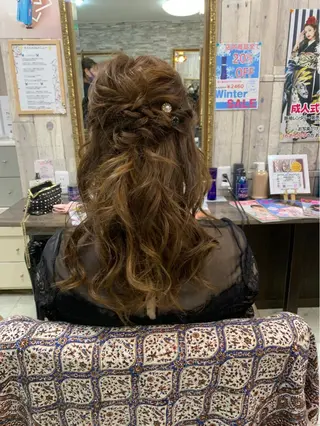 ロング ヘアアレンジ 土屋朱理/ ハイトーンカラーのヘアスタイル