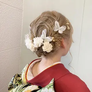 セミロング カラー regalo Acari🍎のヘアスタイル