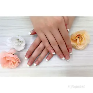 ネイル Can I Dressy  溝ノ口店所属・F. Neneのネイルデザイン