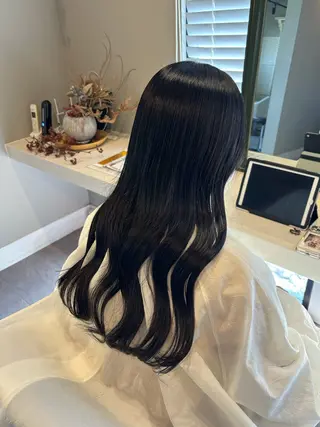 ロング 艶髪カラー RINAのヘアスタイル