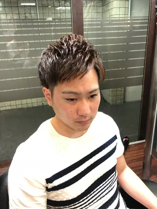 ショート カラー パーマ 【24時まで営業✨】 吉本 成樹のヘアスタイル