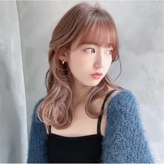 セミロング カラー Lita third所属・高橋 映梨奈のヘアスタイル