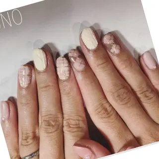 ネイル 園 寛子 （ネイリスト）のネイルデザイン