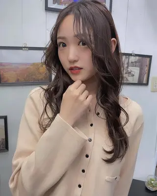 ロング カラー Ann./艶髪 /レイヤーカットのヘアスタイル