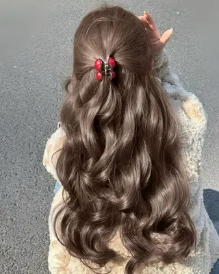 ロング カラー IVE所属・渋谷/髪質改善🫧 透け感カラー🎀🤍のヘアスタイル