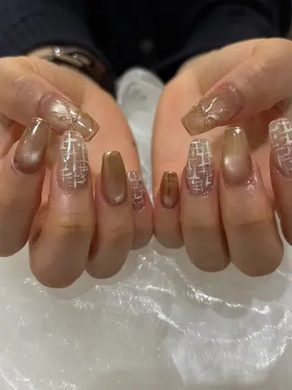 ネイル MARIE NAILS 大阪梅田店所属・藤原 舞衣のネイルデザイン