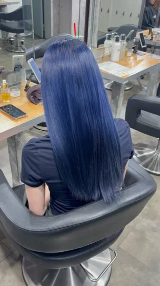 ロング カラー ハイトーン特化美容師 🌈ケアブリーチのヘアスタイル