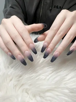 ネイル &ME タカのネイルデザイン