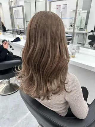 カラー ユイ☆ハイトーン ☆ブリーチデザインのヘアスタイル