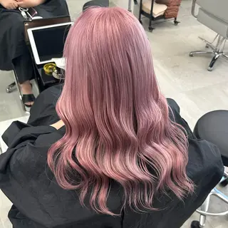 セミロング カラー REAL 心斎橋所属・ブリーチ/ベージュ/ ピンク🦋ナツミのヘアスタイル