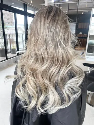 ロング カラー ヘアアレンジ ネイル マツエク・マツパ アイブロウ 井上 一平のヘアスタイル