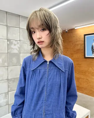 ミディアム カラー 榛地 渉馬のヘアスタイル